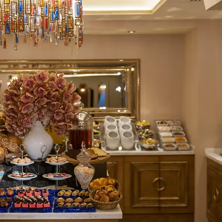 Romance Boutique Class