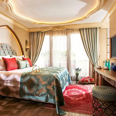 Romance Boutique Class