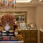 Romance Boutique Class